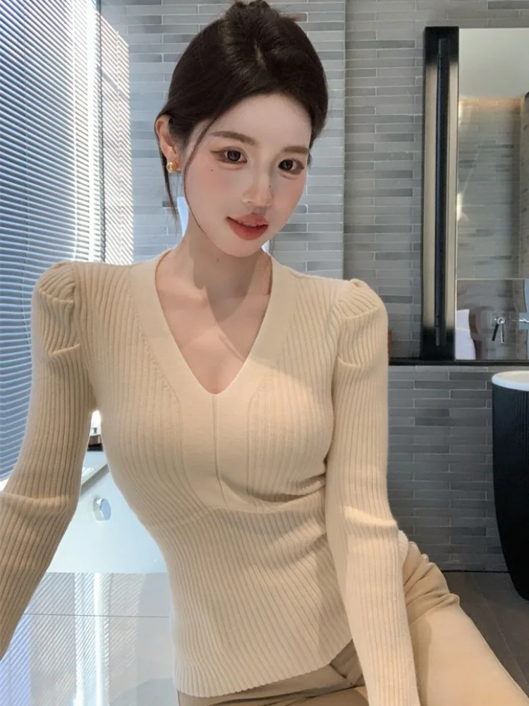 Korean Style Bubble Sleeve V-Neck Knitwear Women's Slim Fit Base Layer Top Autumn Winter New Arrival High-End Sensation Slimm...
Korean Style Bubble Sleeve V-Neck Knitwear Women's Slim Fit Base Layer Top Autumn Winter New Arrival High-End Sensation Slimm...