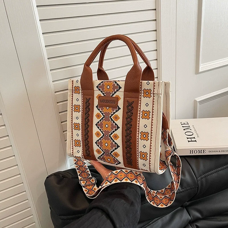 2026 New Bohemian Canvas Handbag Vintage Large Capacity Shoulder Bag Women Green Tote Purse
2026 New Bohemian Canvas Handbag Vintage Large Capacity Shoulder Bag Women Green Tote Purse