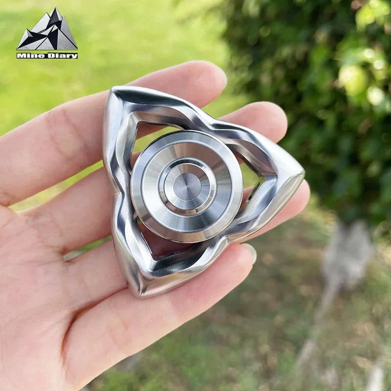 Novel Three-leaf Stainless Steel Hand Spinner EDC Fidget Spinner Stress Relief Toy ADHD Fidget Toy Fingertip Spinning Toy
Novel Three-leaf Stainless Steel Hand Spinner EDC Fidget Spinner Stress Relief Toy ADHD Fidget Toy Fingertip Spinning Toy
