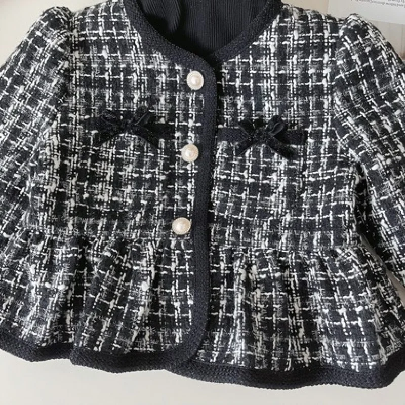 2025Autumn New Girls Tweed Short Coat Baby Temperament Black Coat
2025Autumn New Girls Tweed Short Coat Baby Temperament Black Coat