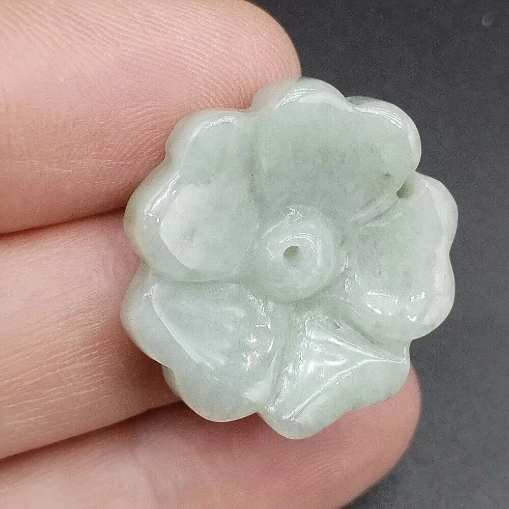 Certified Burma 100% Natural Type A Jade Jadeite Fine Hand Carved Flower Pendant
Certified Burma 100% Natural Type A Jade Jadeite Fine Hand Carved Flower Pendant