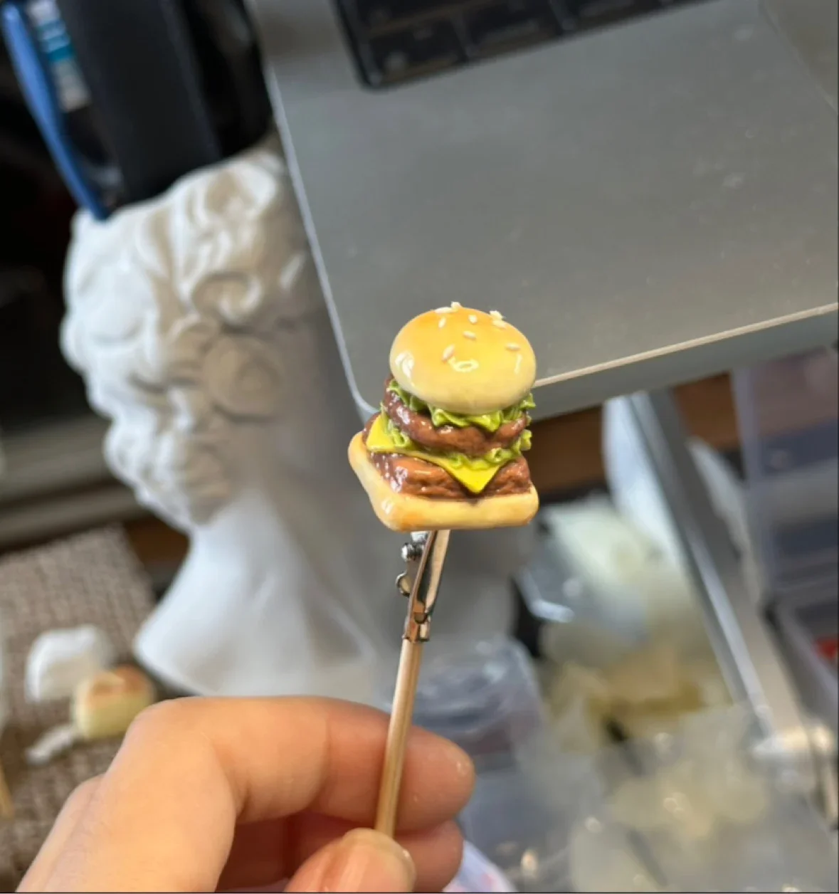 Cute Burger Keycaps Mechanical Keyboard Cross Shaft Personalized Stone Plastic Clay Keycaps
Cute Burger Keycaps Mechanical Keyboard Cross Shaft Personalized Stone Plastic Clay Keycaps