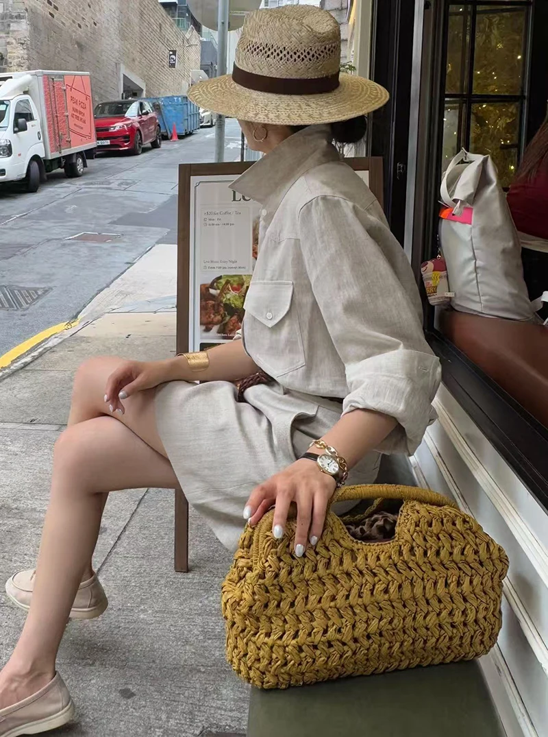 Elegant Ladies Chain Woven Handbag Straw Shoulder Bag Fashionable Raffia Crossbody Beach Bag Summer New Versatile Women's Bag
Elegant Ladies Chain Woven Handbag Straw Shoulder Bag Fashionable Raffia Crossbody Beach Bag Summer New Versatile Women's Bag
