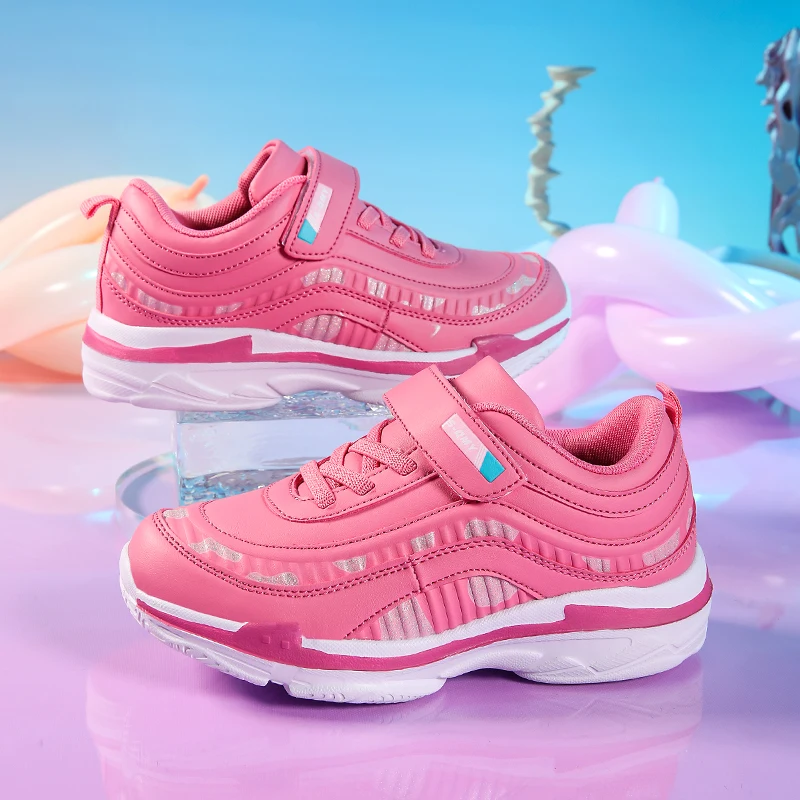 A pair of children's girls' four-season leather sport shoes, wear-resistant, comfortable, soft casual shoes, sizes 26-37,JS-821
A pair of children's girls' four-season leather sport shoes, wear-resistant, comfortable, soft casual shoes, sizes 26-37,JS-821