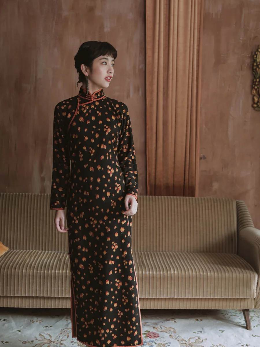 Long Full Slit Short Velvet Retro Daily Floral Print Nine-Piece Sleeve Orange Lantern Traditional Chinese Co...
Long Full Slit Short Velvet Retro Daily Floral Print Nine-Piece Sleeve Orange Lantern Traditional Chinese Co...