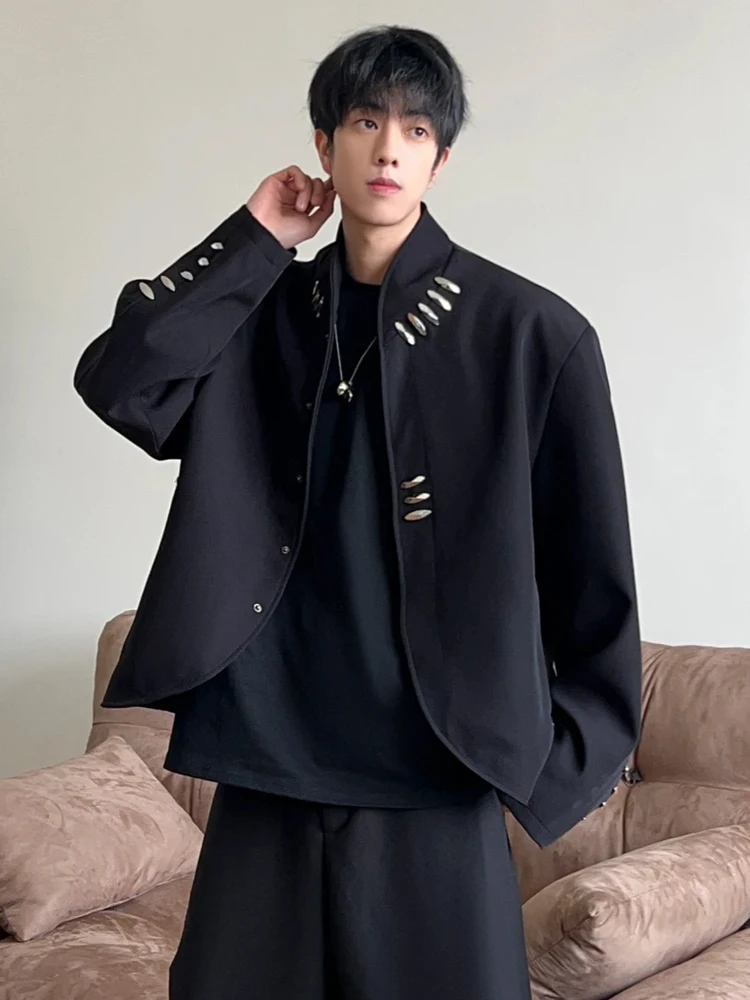 Новая китайская подушка для металлической декорки, воротник-стойка, мужская весенне-осенняя повседневная длина, вестерн Sle Jaet 
Новая китайская подушка для металлической декорки, воротник-стойка, мужская весенне-осенняя повседневная длина, вестерн Sle Jaet