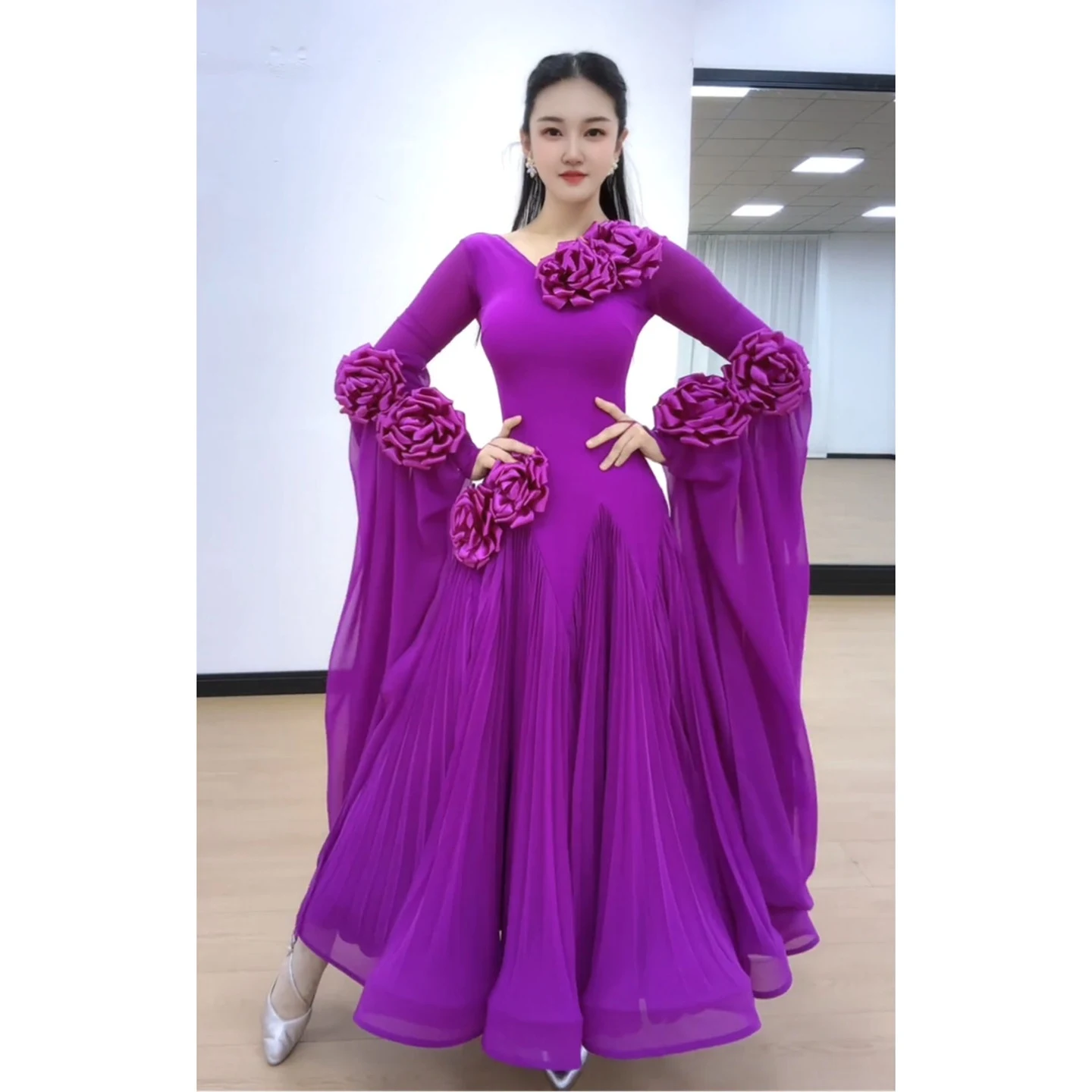 Purple Flowers Ballroom Dance Competition Dress High End Waltz Dance Costume Women Long Sleeves Tango Dance Dress Prom BL18385
Purple Flowers Ballroom Dance Competition Dress High End Waltz Dance Costume Women Long Sleeves Tango Dance Dress Prom BL18385