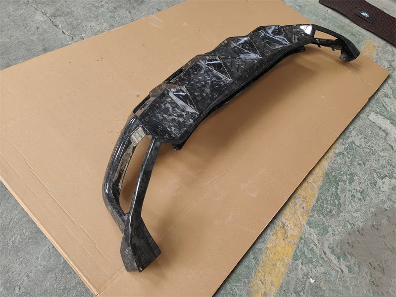 Forged Pattern Carbon Fiber Body Kit for Lamborghini URUS TC Style Forged Pattern Rear Bumper Diffuser Body Kit
Forged Pattern Carbon Fiber Body Kit for Lamborghini URUS TC Style Forged Pattern Rear Bumper Diffuser Body Kit