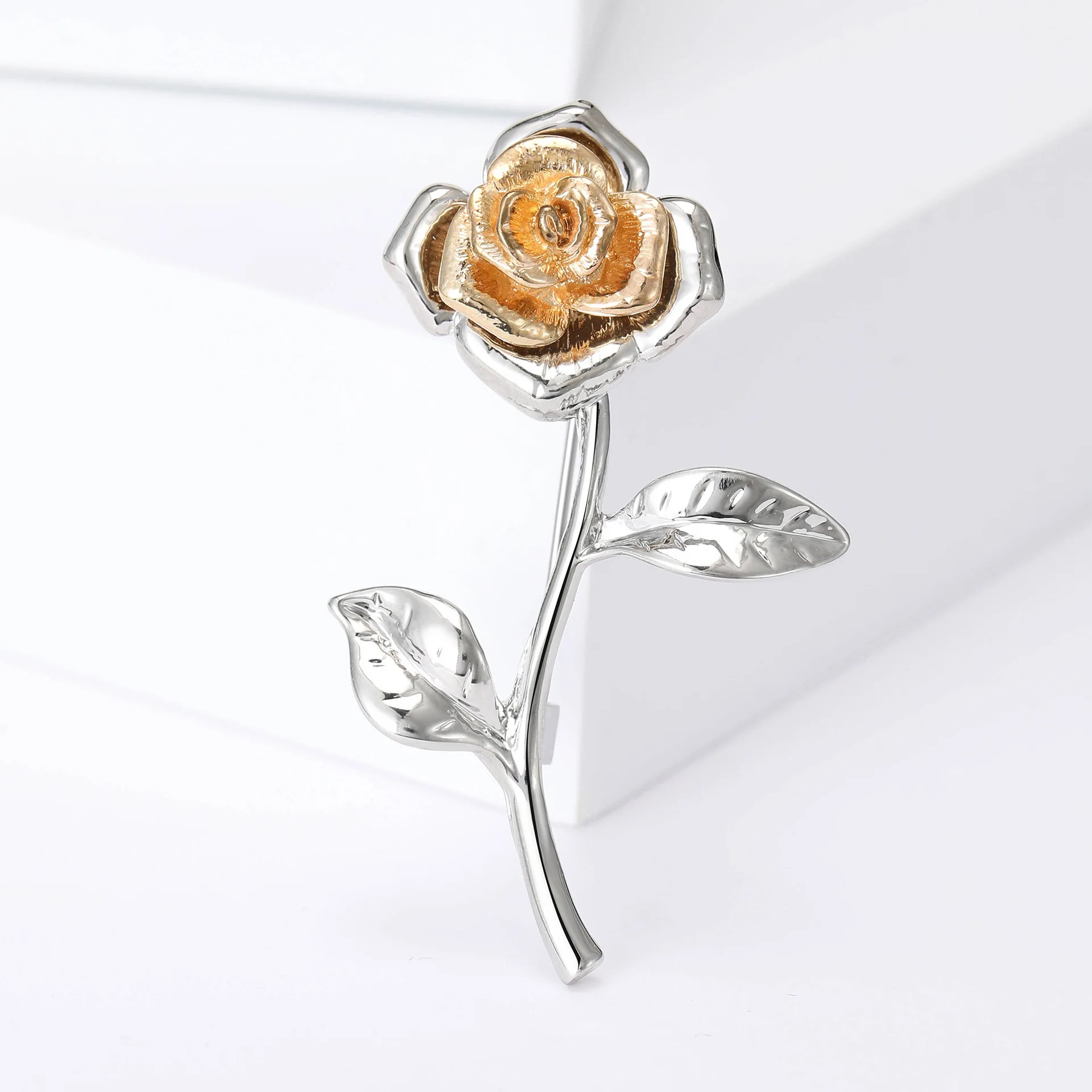 Stylish Retro Silver Two-tone Rose Brooch Women's Backpack Accessory, Birthday Party Gift
Stylish Retro Silver Two-tone Rose Brooch Women's Backpack Accessory, Birthday Party Gift