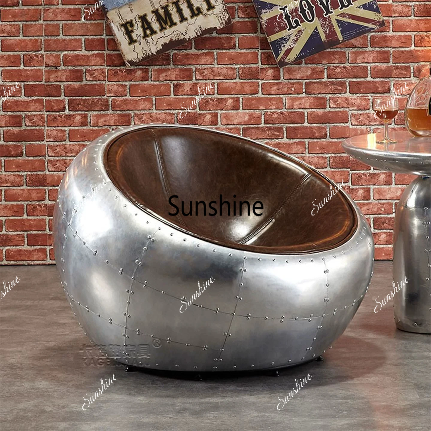 Industrial style single rotating spherical sofa chair retro clothing store personalized creative metal KTV bar chair
Industrial style single rotating spherical sofa chair retro clothing store personalized creative metal KTV bar chair