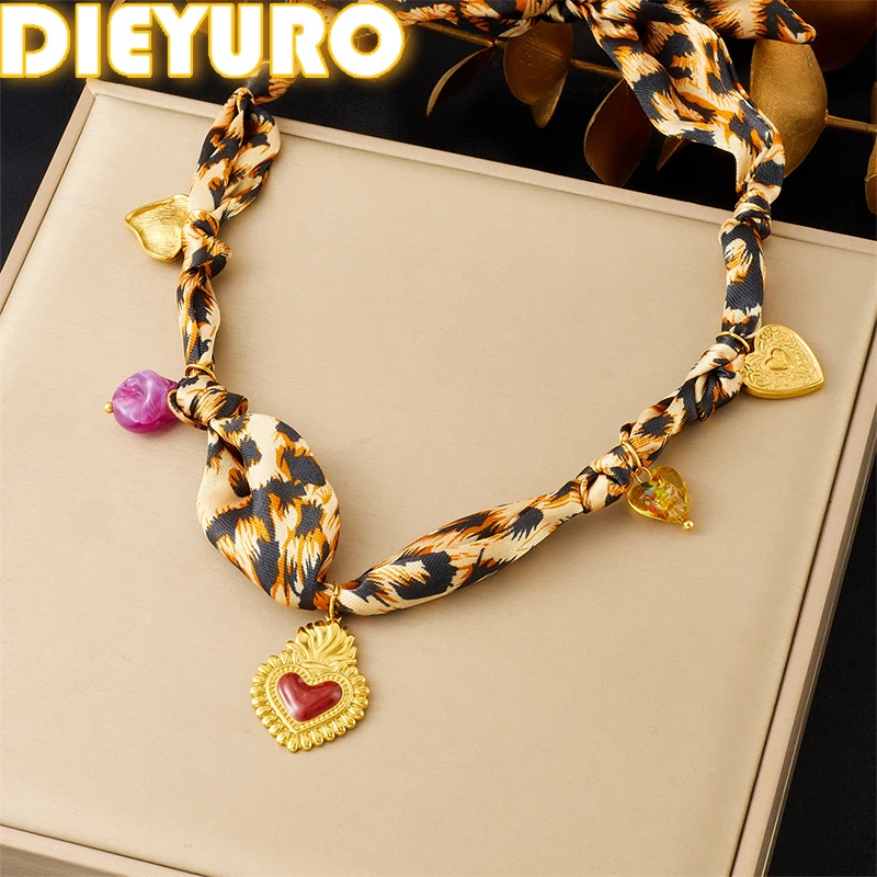 DIEYURO 316L Stainless Steel Red Dripping oil Heart Pearl Pendant Leopard Ribbon Necklace Lady New Fashion Neck Chain Jewelry
DIEYURO 316L Stainless Steel Red Dripping oil Heart Pearl Pendant Leopard Ribbon Necklace Lady New Fashion Neck Chain Jewelry