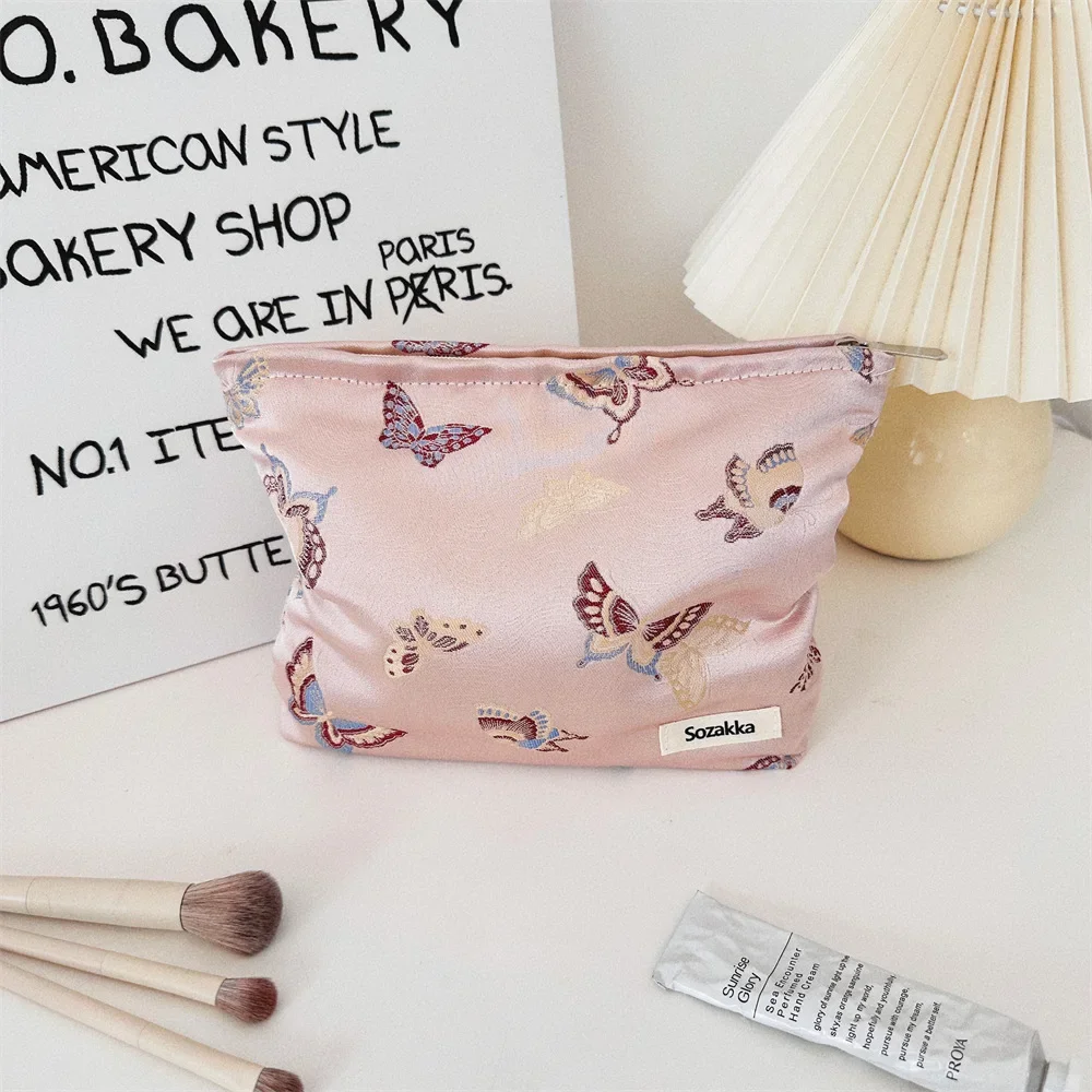 New Chinese Style Jacquard Butterfly Shoulder Bag Shopping Art Leather Rope Handbag Bag Makeup Bag
New Chinese Style Jacquard Butterfly Shoulder Bag Shopping Art Leather Rope Handbag Bag Makeup Bag