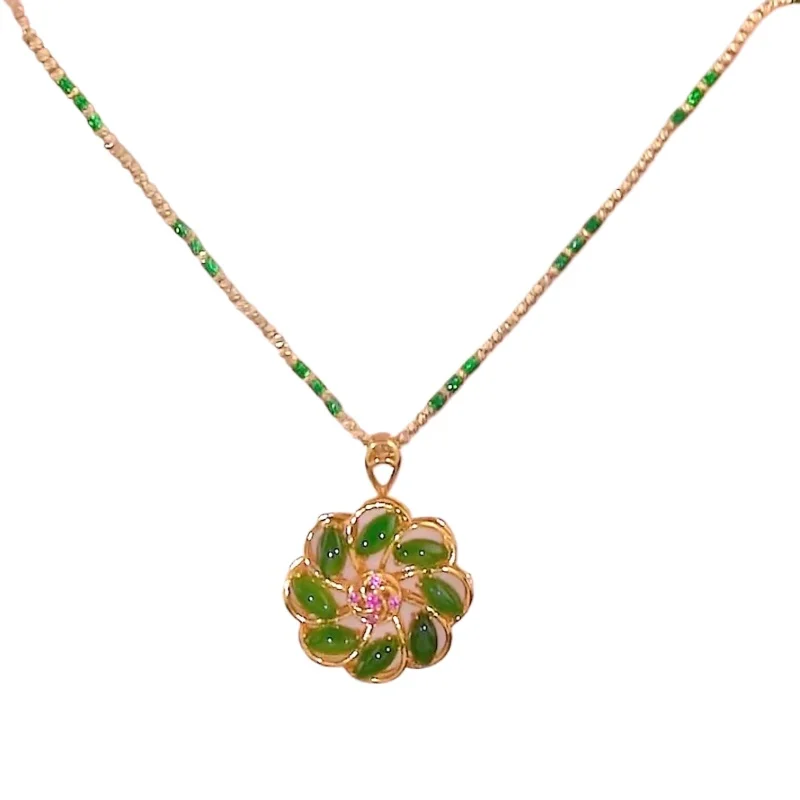 Lucky Flower Pendant Necklace Women's Apple Green Inlaid Titanium Steel High Sense Fashion Luxury
Lucky Flower Pendant Necklace Women's Apple Green Inlaid Titanium Steel High Sense Fashion Luxury