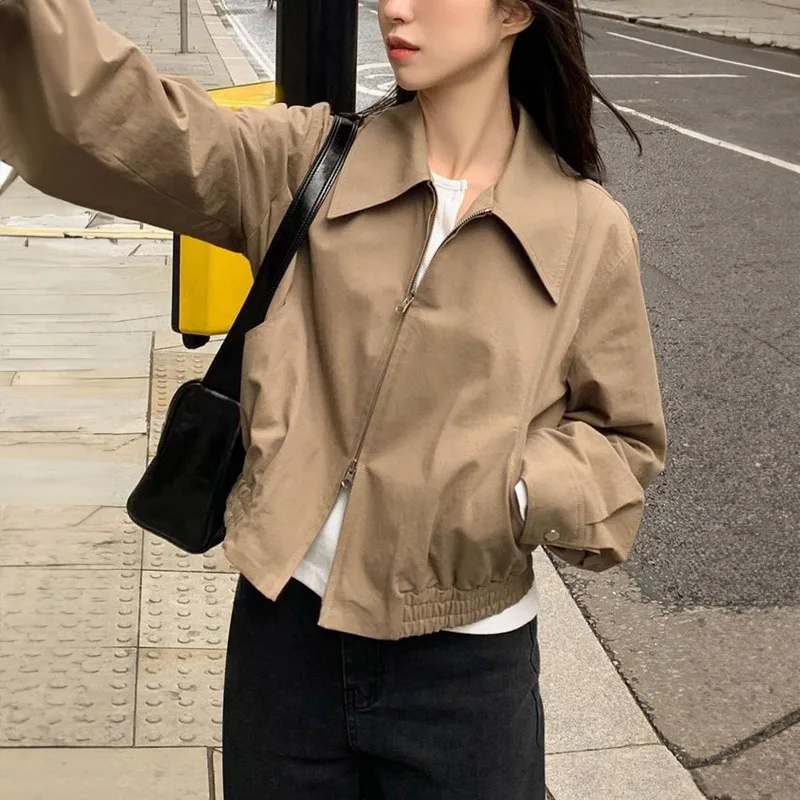 Универсальная женская куртка с длинными рукавами на молнии для отпуска, осень и зима
Универсальная женская куртка с длинными рукавами на молнии для отпуска, осень и зима