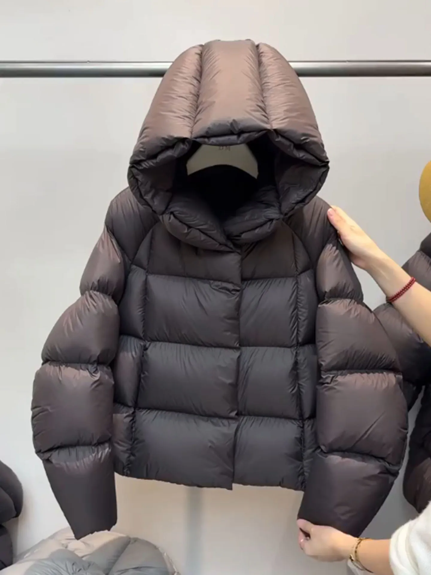 Unique ort Women's down Jaet Coffee Color Korean Sle Winter Coat Warm Thiened High Waist Bread Sle Outerwear
Unique ort Women's down Jaet Coffee Color Korean Sle Winter Coat Warm Thiened High Waist Bread Sle Outerwear