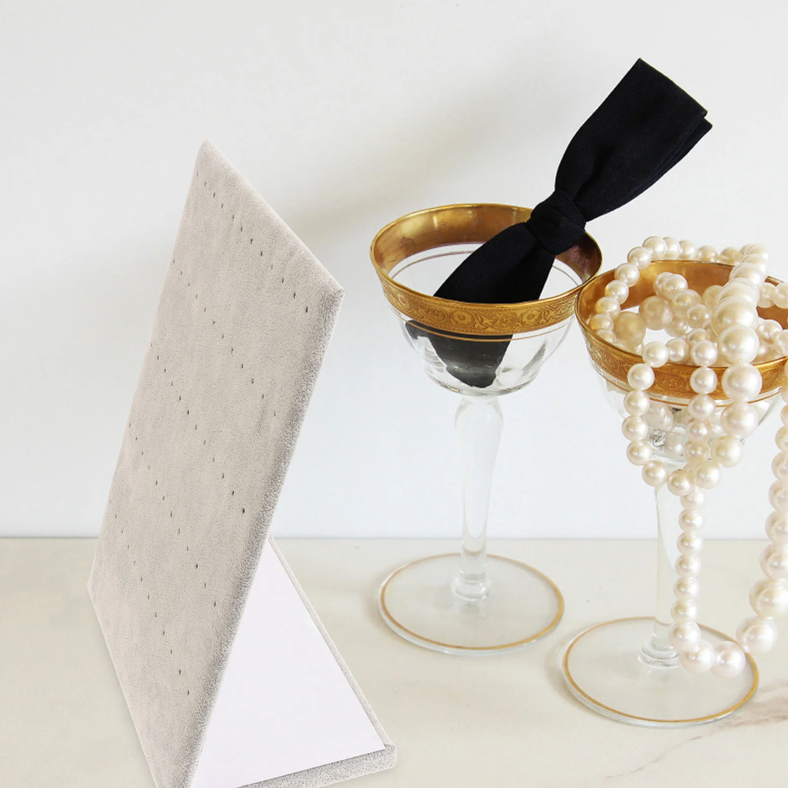 2Pcs Ear Stud Jewelry Display Rack Solid Base Flannelette Earring Holder Organizer for Home Jewelry Shop Vertical Earring Stand
2Pcs Ear Stud Jewelry Display Rack Solid Base Flannelette Earring Holder Organizer for Home Jewelry Shop Vertical Earring Stand