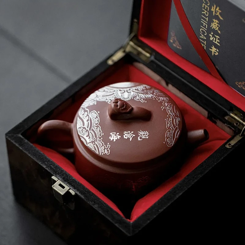 Yixing High-end Purple Clay Teapot Master's Handcrafted Poetic Kung Fu Tea Set - Guan Cang Hai Han Tile Teapot 150ml
Yixing High-end Purple Clay Teapot Master's Handcrafted Poetic Kung Fu Tea Set - Guan Cang Hai Han Tile Teapot 150ml