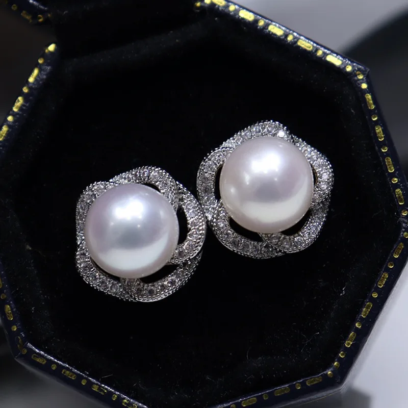 Flower Style Freshwater Pearl Earrings for Women Korean Version Spring 9-10mm Fashion Simple Versatile Daily Evening Accessories
Flower Style Freshwater Pearl Earrings for Women Korean Version Spring 9-10mm Fashion Simple Versatile Daily Evening Accessories