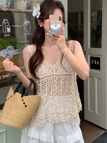 Bohemian Style Strapless Hollow out Sleeveless Women's Knitted Top Outerwear for Photography Summer Beach Casual Versatile
Bohemian Style Strapless Hollow out Sleeveless Women's Knitted Top Outerwear for Photography Summer Beach Casual Versatile