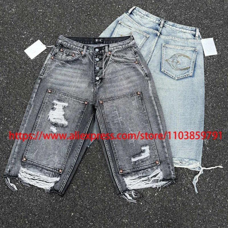 European American Trend THUG CLUB Jeans Street Hip-hop High-quality Fashion Patchwork Ripped Hole Thug Club Middle Pants Unisex
European American Trend THUG CLUB Jeans Street Hip-hop High-quality Fashion Patchwork Ripped Hole Thug Club Middle Pants Unisex