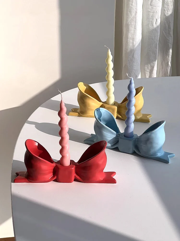 Ahunderjiaz-Ceramic Bow Candle Holder with Chain, Bedroom Desktop Storage Ornaments, Home Furnishing Decoration, Girl's Gift
Ahunderjiaz-Ceramic Bow Candle Holder with Chain, Bedroom Desktop Storage Ornaments, Home Furnishing Decoration, Girl's Gift