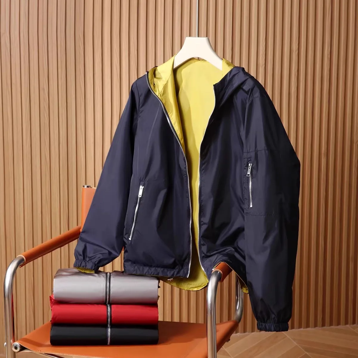 Мужская демисезонная куртка-парка из высококачественной итальянской ткани с эффектом памяти, двусторонняя, повседневная, городская, с капюшоном
Мужская демисезонная куртка-парка из высококачественной итальянской ткани с эффектом памяти, двусторонняя, повседневная, городская, с капюшоном