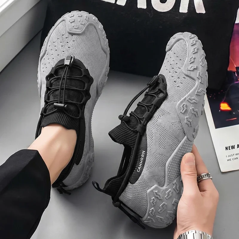 Outdoor Training Men Breathable Mesh Sneakers Elastic Soft Sole Stable Grip Leisure Daily Running Workout Footwear
Outdoor Training Men Breathable Mesh Sneakers Elastic Soft Sole Stable Grip Leisure Daily Running Workout Footwear
