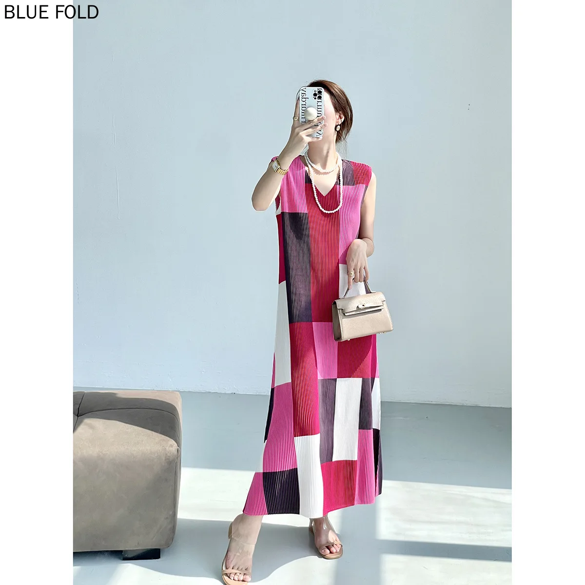 Miyake Pleated Summer New Fashion Plaid Print Sleeveless Dress Elegant High-end Long Dress for Women PLEATS Vestidos Robe Femme
Miyake Pleated Summer New Fashion Plaid Print Sleeveless Dress Elegant High-end Long Dress for Women PLEATS Vestidos Robe Femme