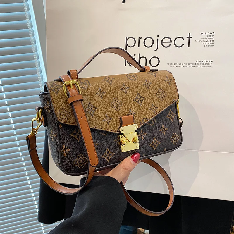 2026 New Luxury Fashion Printed Women's One Shoulder Handheld Bag Hot Sale Small Square Bag Versatile High Quality Crossbody Bag
2026 New Luxury Fashion Printed Women's One Shoulder Handheld Bag Hot Sale Small Square Bag Versatile High Quality Crossbody Bag