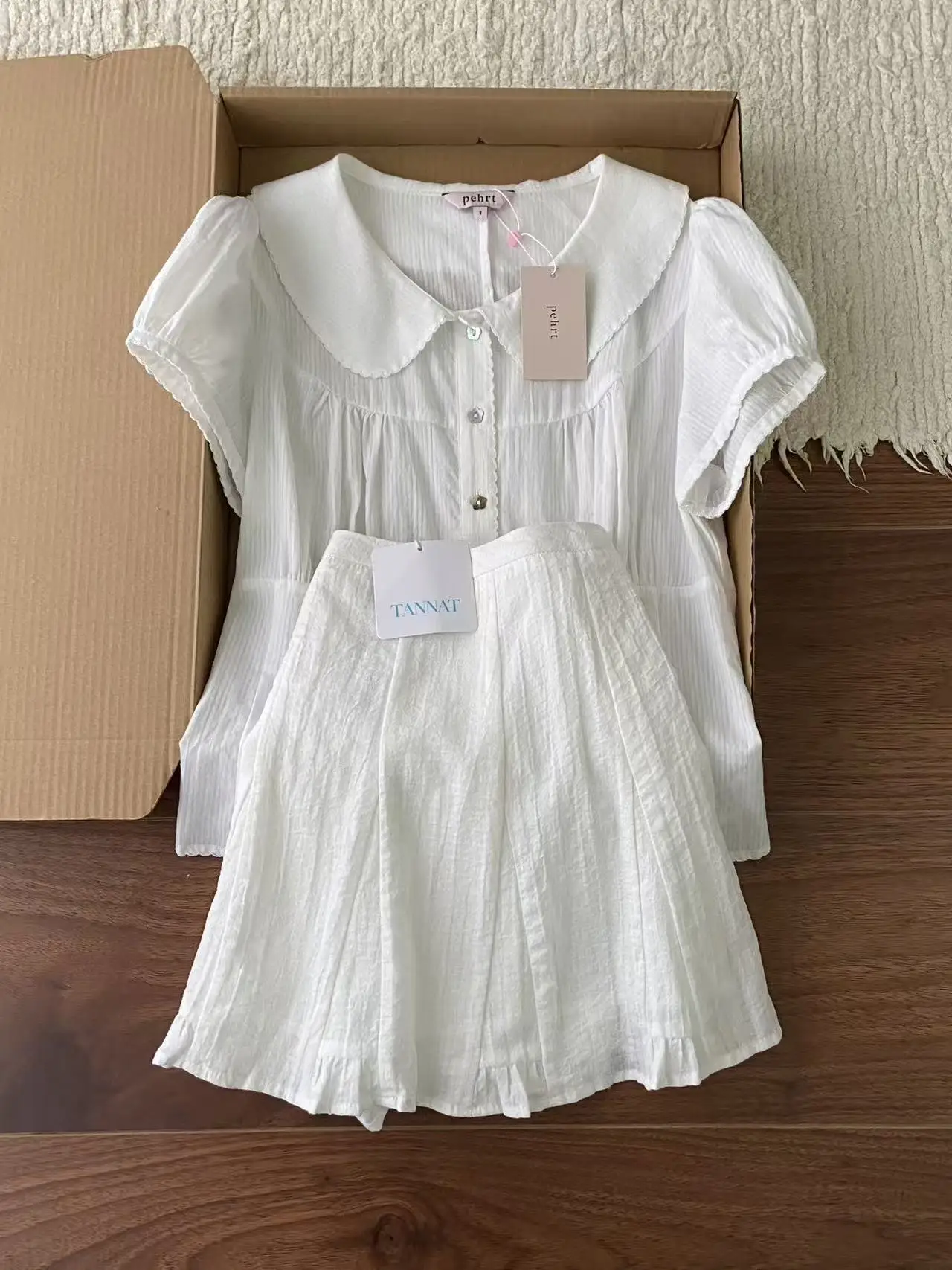 Good Korean Women Jennie Waist Cinched Doll Collar Shirt White Dress Casual Style Slim Fit Cotton Bubble Sleeve Short Sleeve
Good Korean Women Jennie Waist Cinched Doll Collar Shirt White Dress Casual Style Slim Fit Cotton Bubble Sleeve Short Sleeve