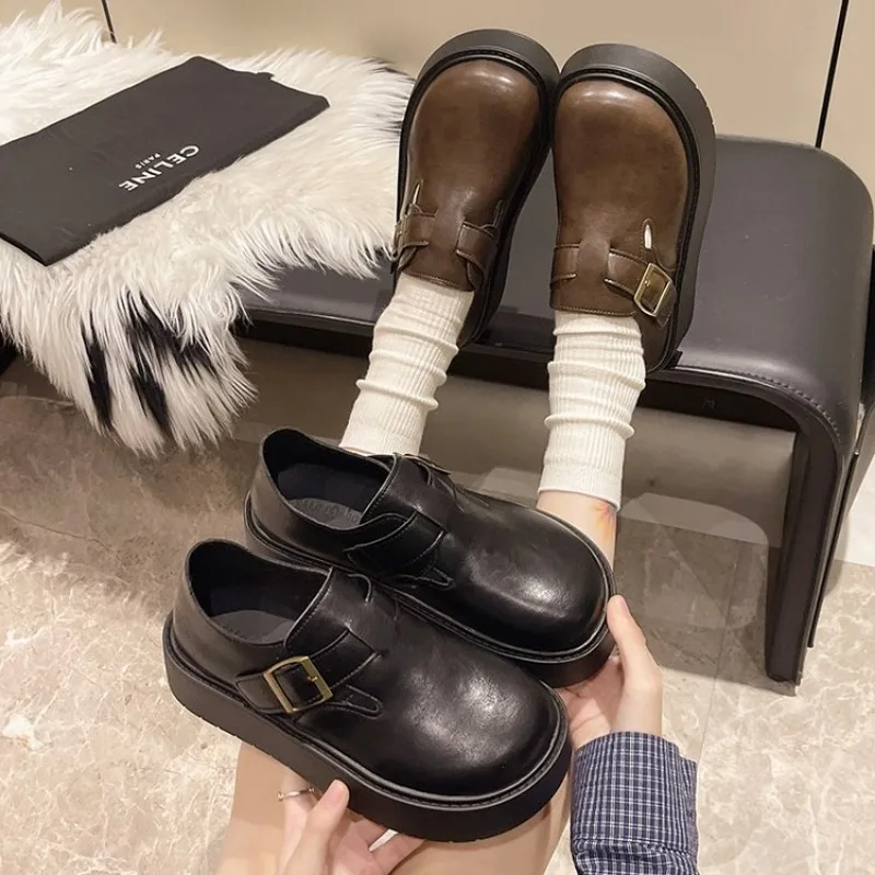 Thick Sole Single Shoes For Women Sponge Cake Women's Shoes Soft Sole Mother's Comfortable Round Toe Retro Women's Leather Shoes
Thick Sole Single Shoes For Women Sponge Cake Women's Shoes Soft Sole Mother's Comfortable Round Toe Retro Women's Leather Shoes