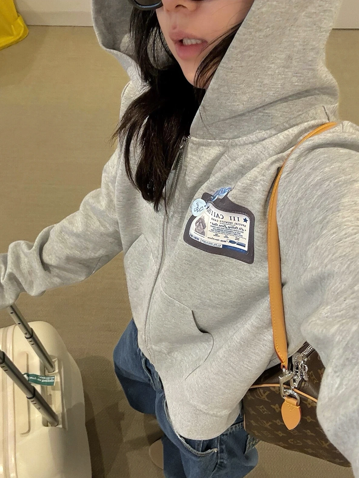 Sakura Grey Hoodie Sweatshirt Women's Zipper Cardigan Casual Short Outerwear Printed Club Dog Tag Loose Fit Korean Style
Sakura Grey Hoodie Sweatshirt Women's Zipper Cardigan Casual Short Outerwear Printed Club Dog Tag Loose Fit Korean Style