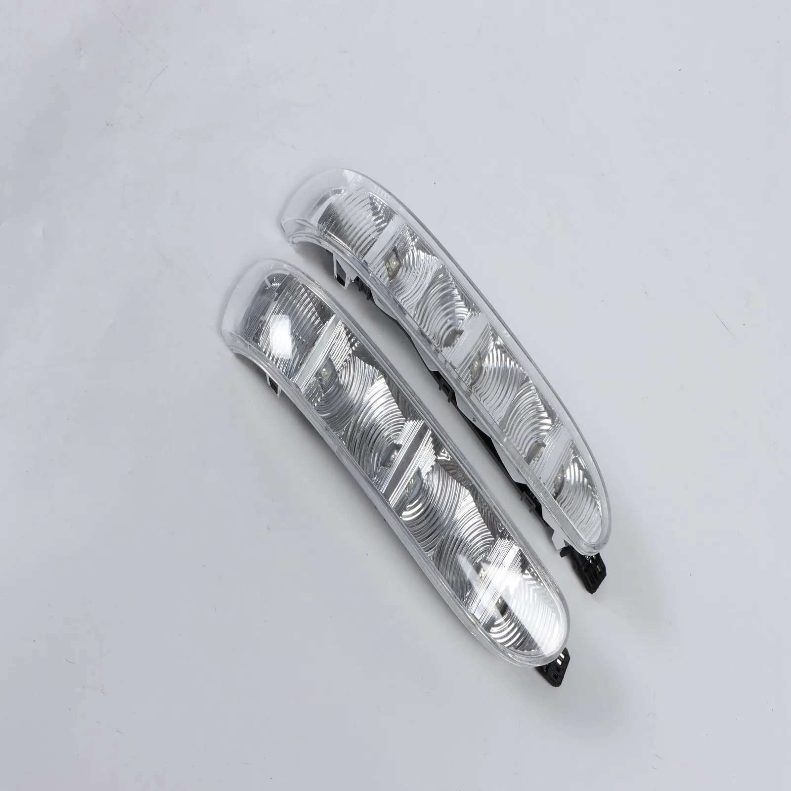 Пара индикаторных ламп боковых дверей L R 2208200521 2208200621 ДЛЯ Mercedes-Benz S Class 2002-2005 гг.
Пара индикаторных ламп боковых дверей L R 2208200521 2208200621 ДЛЯ Mercedes-Benz S Class 2002-2005 гг.