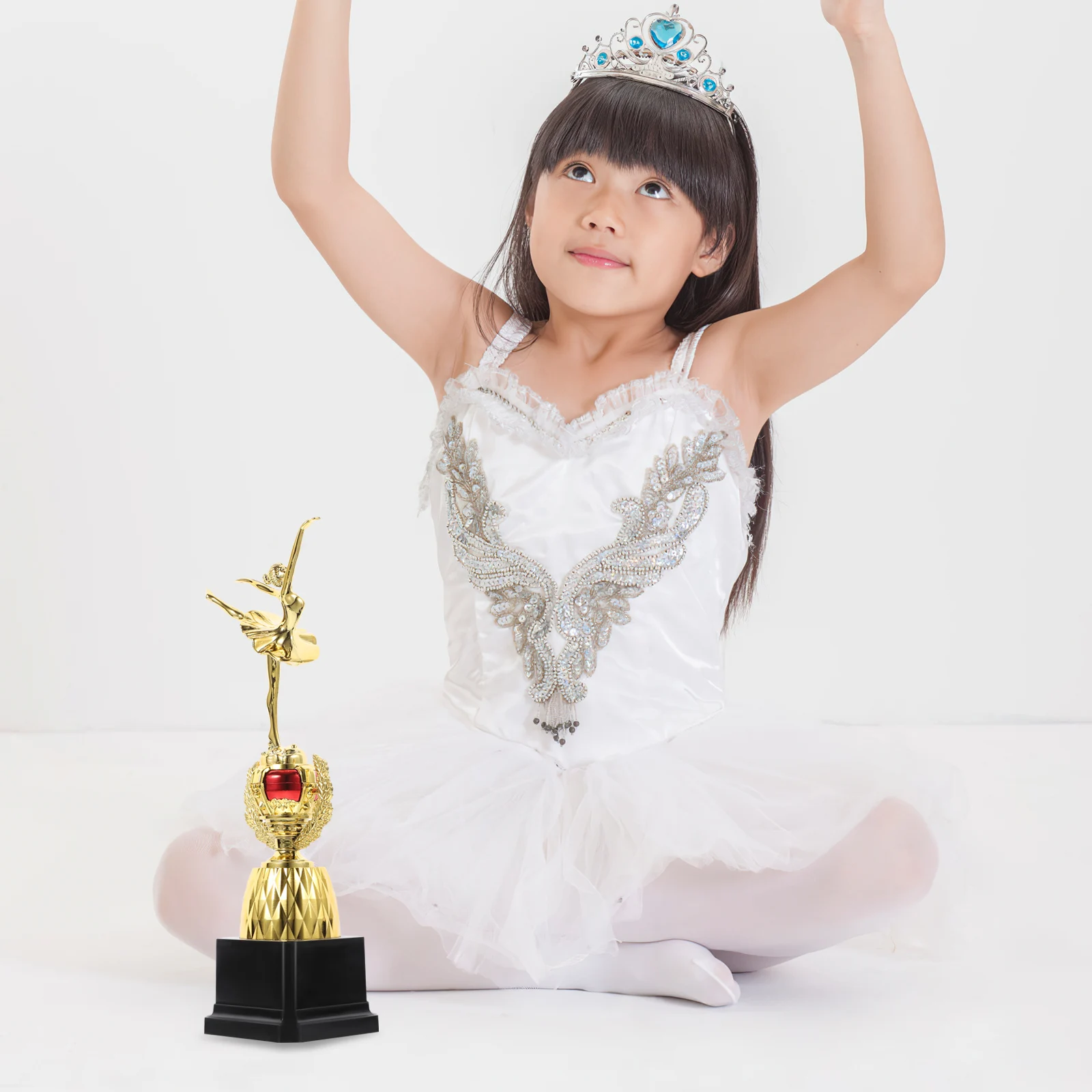 Dance Trophy Ornament Dancing Girl Statue Kid Gifts Female Ballet Trophies Accessories for Girls Cup
Dance Trophy Ornament Dancing Girl Statue Kid Gifts Female Ballet Trophies Accessories for Girls Cup