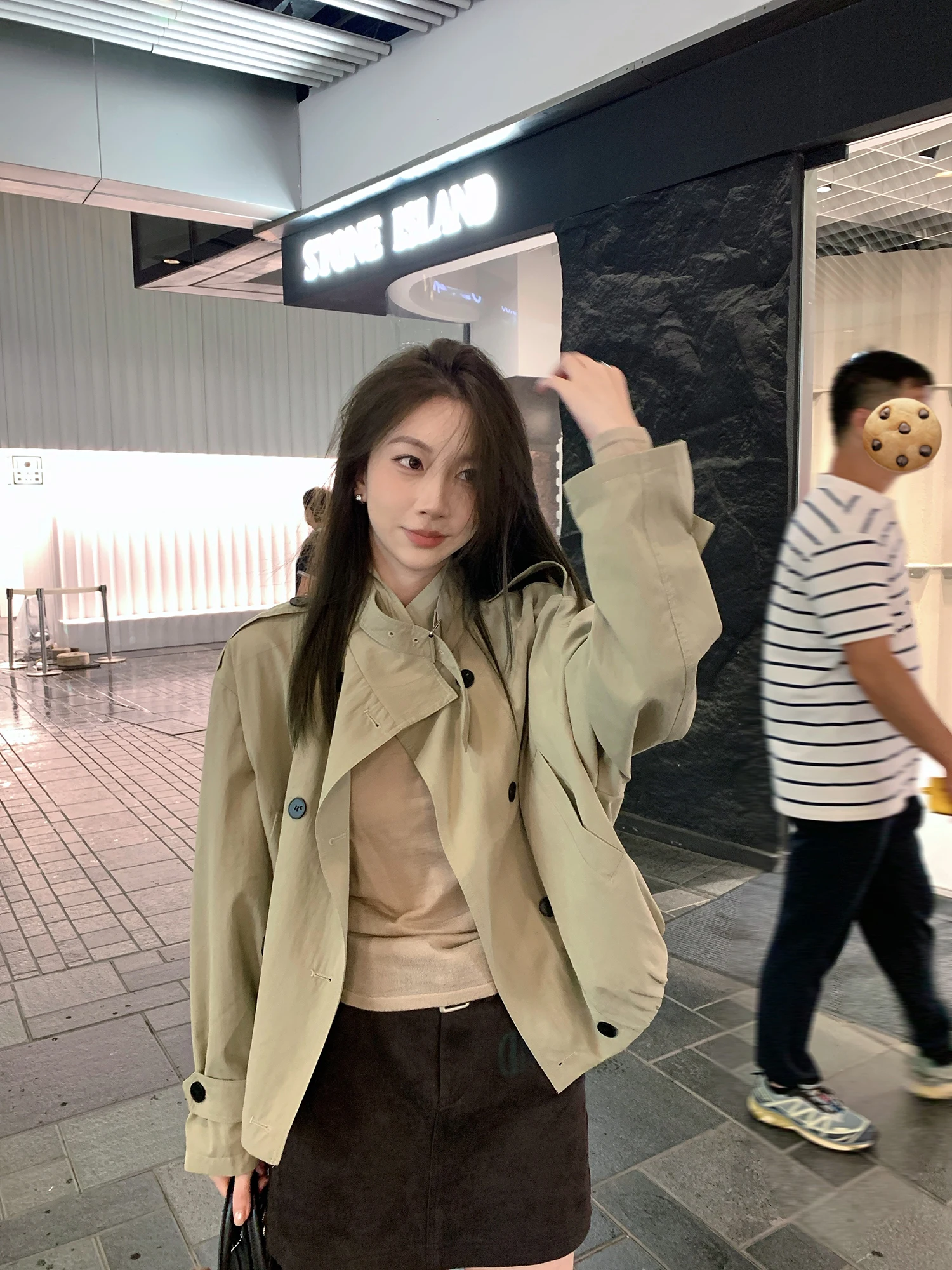 Романтичная женская куртка свободного кроя с воротником-стойкой на пуговицах, осенняя верхняя одежда для повседневной носки, с длинными рукавами
Романтичная женская куртка свободного кроя с воротником-стойкой на пуговицах, осенняя верхняя одежда для повседневной носки, с длинными рукавами