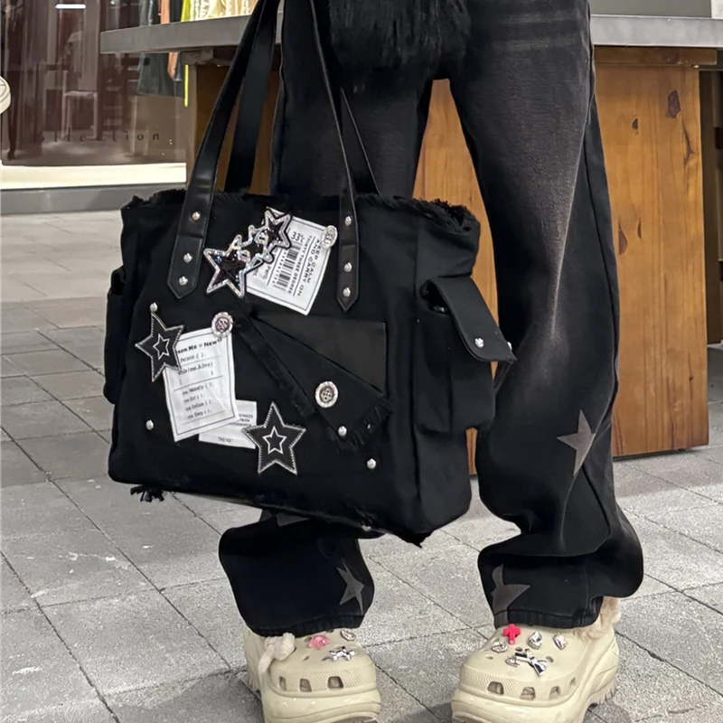 Japanese Original Shoulder Bag Women Star Niche Sweet Cool Girl Y2K Large Capacity Canvas Goth Commuter Portable Tote Bag Female
Japanese Original Shoulder Bag Women Star Niche Sweet Cool Girl Y2K Large Capacity Canvas Goth Commuter Portable Tote Bag Female