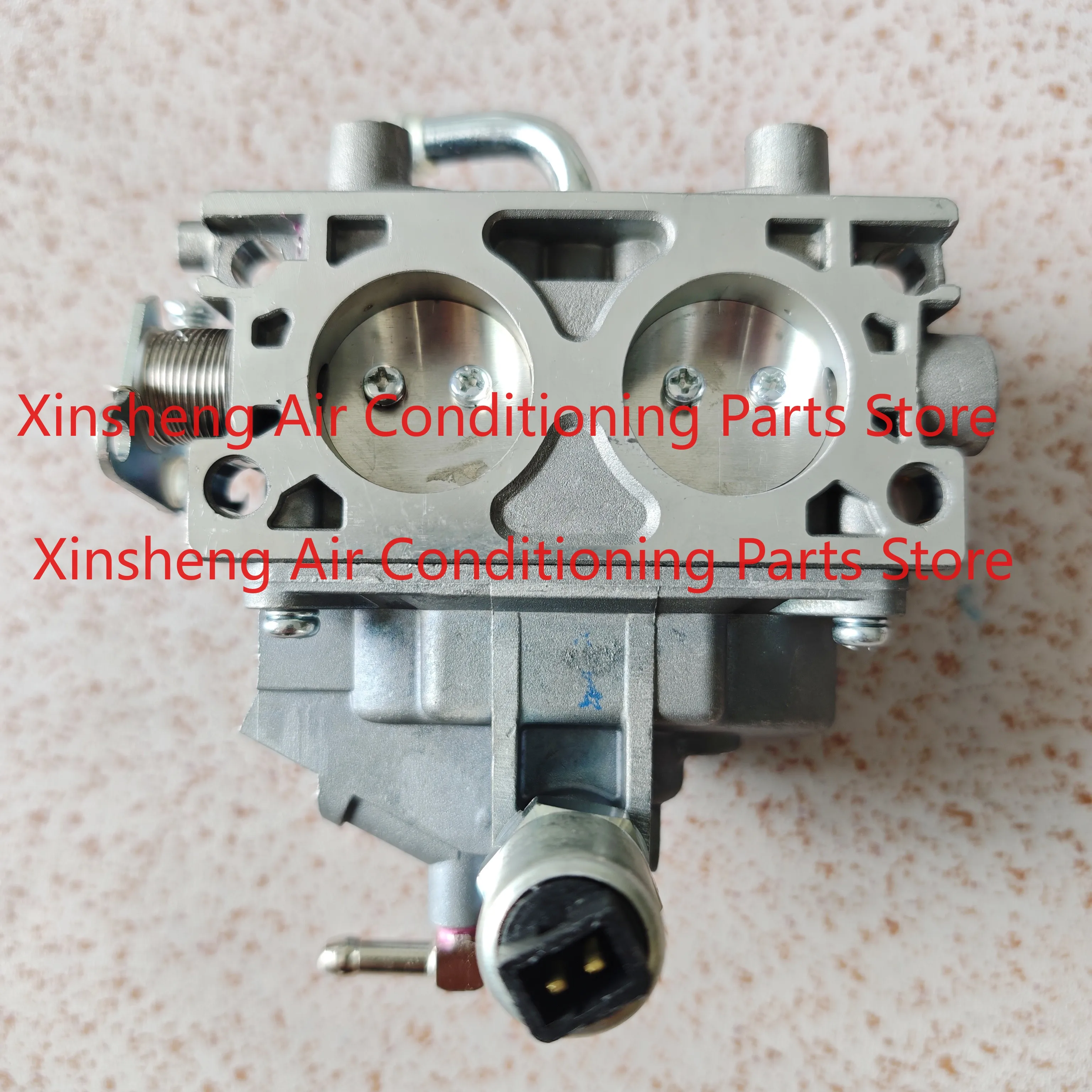 DHT720E carburetor is suitable for Dajiang 713CC double cylinder, carburetor T713
DHT720E carburetor is suitable for Dajiang 713CC double cylinder, carburetor T713