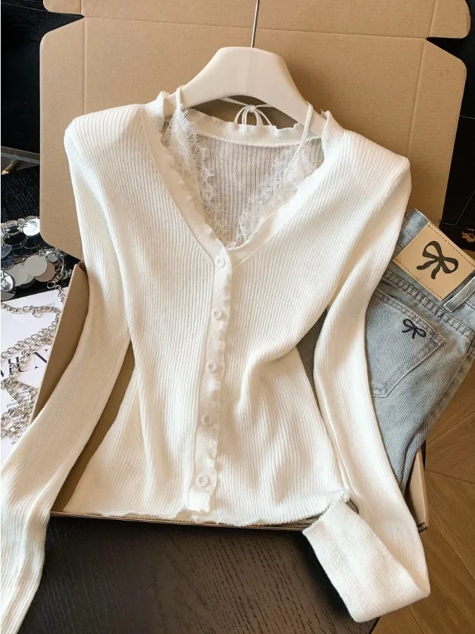 Korean Sle Pure Desire Lace Trim V-Ne Fake Two-Piece Hanging Ne Strap Knitted Sweater Women Spring New Versatile Top
Korean Sle Pure Desire Lace Trim V-Ne Fake Two-Piece Hanging Ne Strap Knitted Sweater Women Spring New Versatile Top