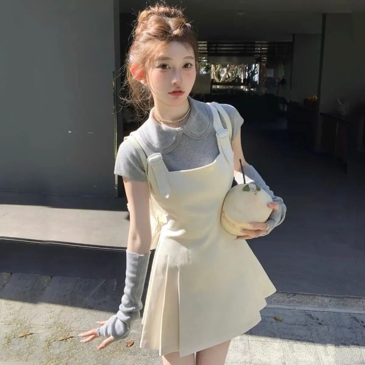 Two Piece Sets Womens Outifits Large Size Sweet Girl Style High-end Designed Temperature Casual Simple Short Top and Strap Skirt
Two Piece Sets Womens Outifits Large Size Sweet Girl Style High-end Designed Temperature Casual Simple Short Top and Strap Skirt
