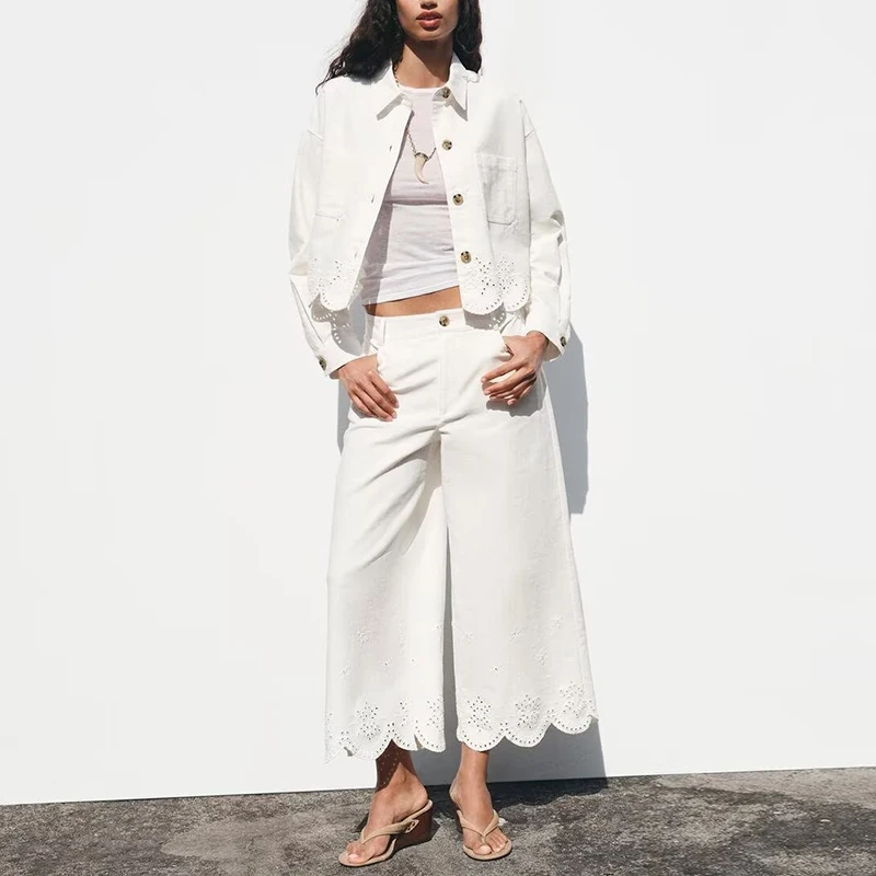 Spring 2025 Women's Embroidered Hollow out Jaet Long Pants Faion Set Z Brand Polyester Fiber Student orm Workwear
Spring 2025 Women's Embroidered Hollow out Jaet Long Pants Faion Set Z Brand Polyester Fiber Student orm Workwear