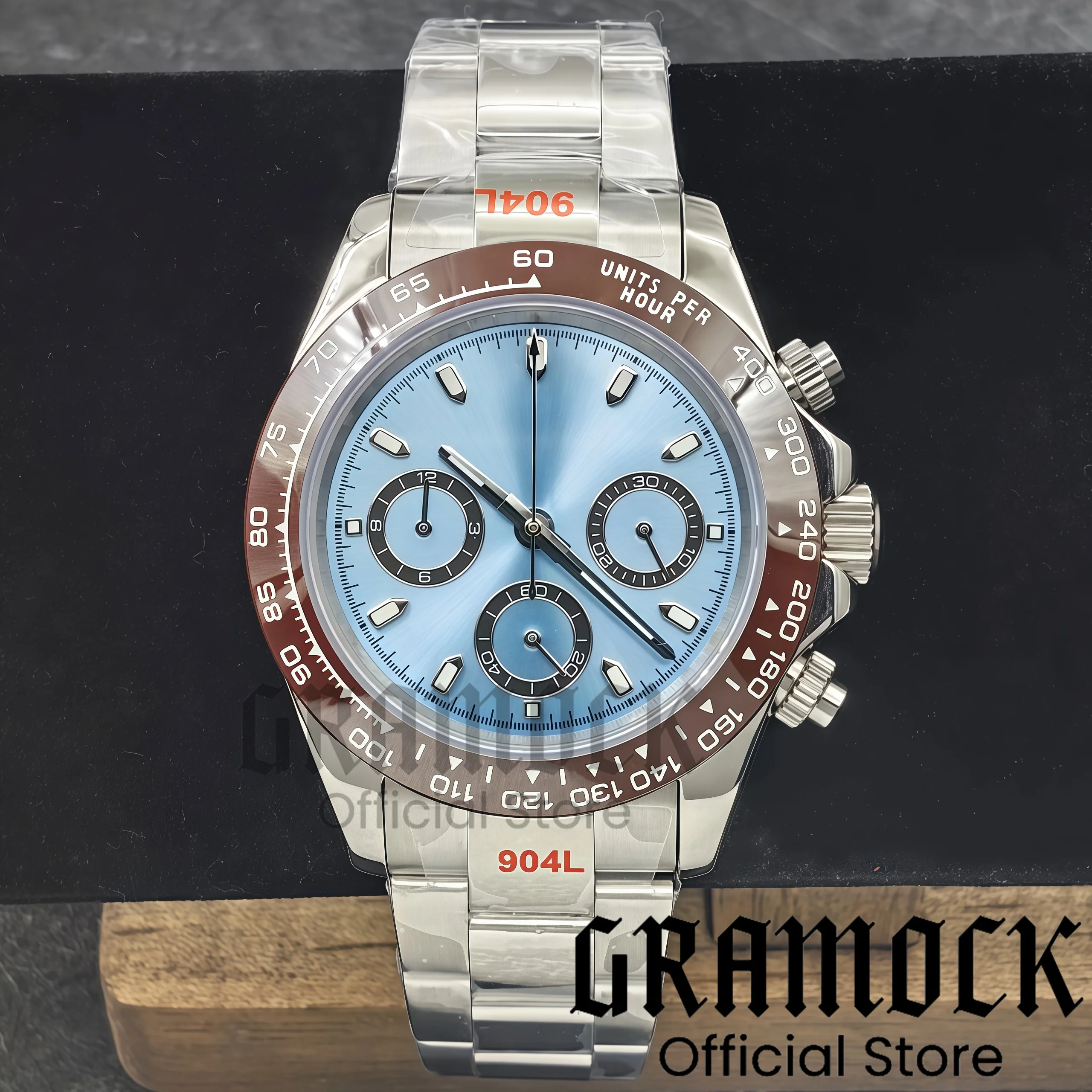 Gramock Business 39 мм VK63 Кварцевые часы Мужские часы с сапфировым стеклом Светящийся синий циферблат Керамический коричневый ободок Ремешок из нержавеющей стали
Gramock Business 39 мм VK63 Кварцевые часы Мужские часы с сапфировым стеклом Светящийся синий циферблат Керамический коричневый ободок Ремешок из нержавеющей стали