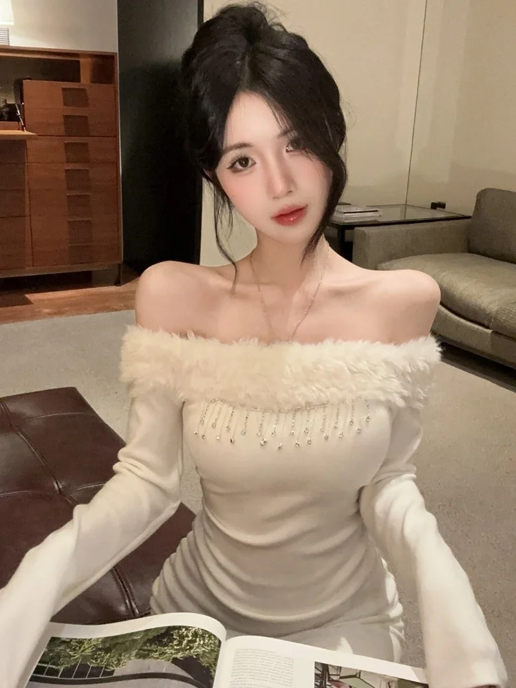 Fashionable Pure Desire Spicy Girl Style Fur Collar Wrap around Skirt Sexy Dress Autumn Winter New One Shoulder Dress Women
Fashionable Pure Desire Spicy Girl Style Fur Collar Wrap around Skirt Sexy Dress Autumn Winter New One Shoulder Dress Women