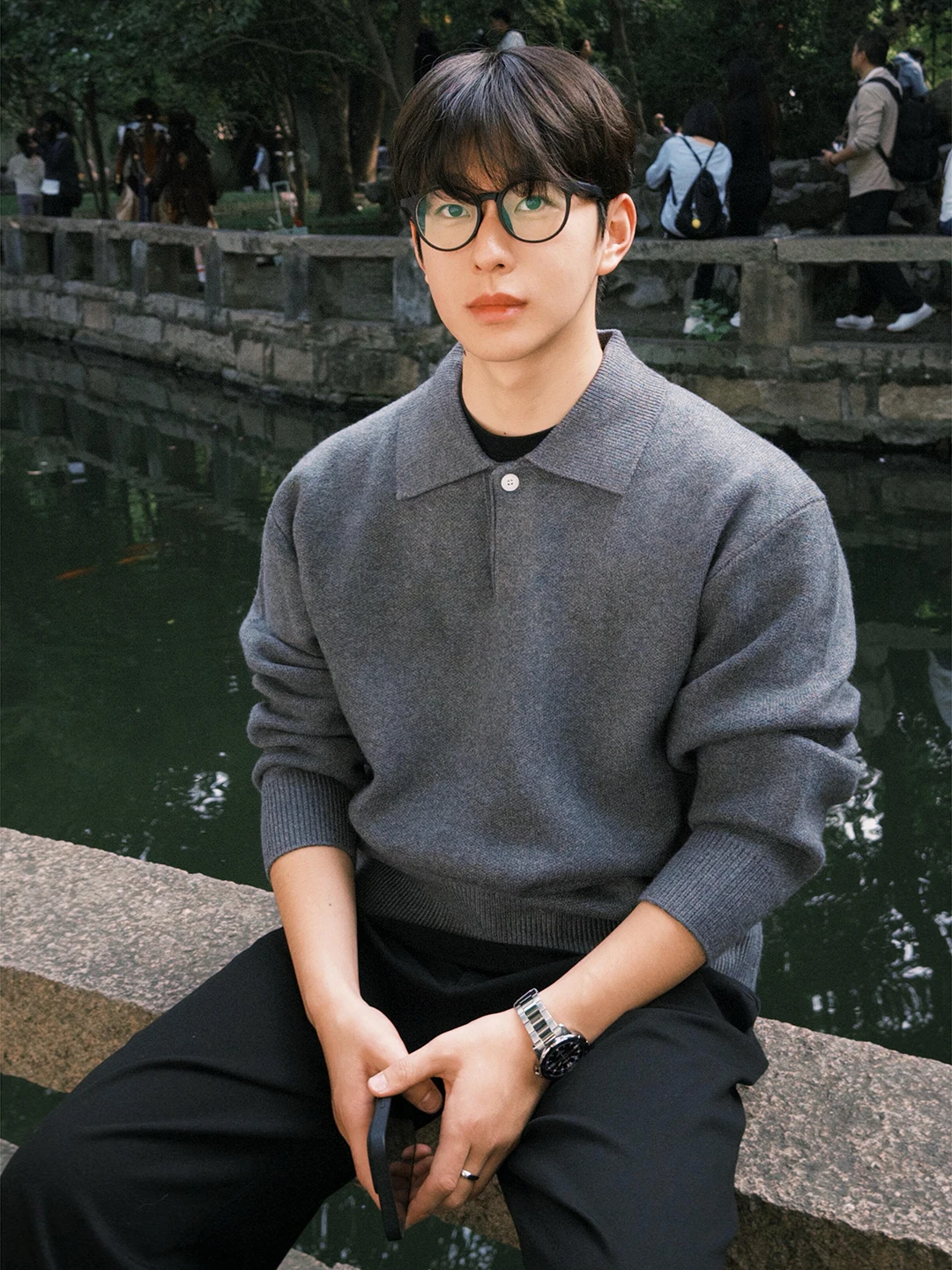 Deep ey V-Ne Knitted Sweater Men's Autumn Winter irt American Sle Base Layer oulder Sweatirt Casual Loose Fit
Deep ey V-Ne Knitted Sweater Men's Autumn Winter irt American Sle Base Layer oulder Sweatirt Casual Loose Fit