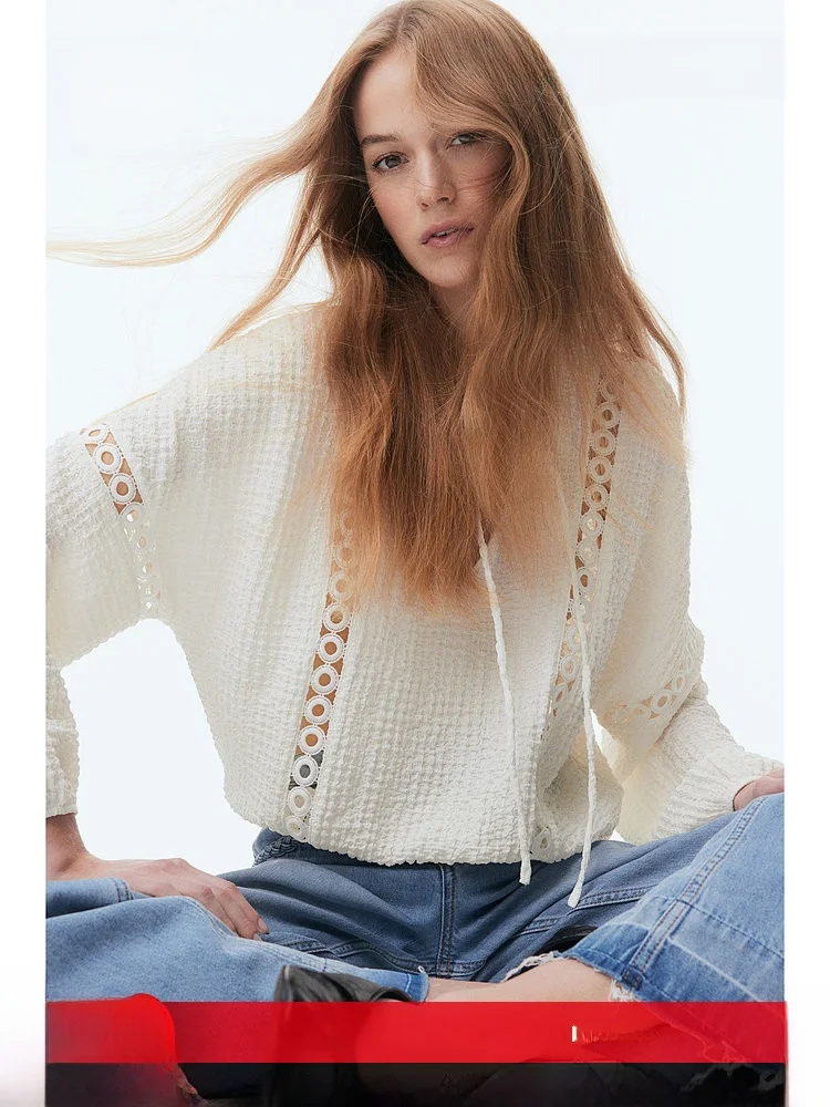 H&M Women's Lace Embellished Pleated Top Casual Style round Neck Short Length Long Sleeve Spring 2025 Fashion Ladies Shirt
H&M Women's Lace Embellished Pleated Top Casual Style round Neck Short Length Long Sleeve Spring 2025 Fashion Ladies Shirt