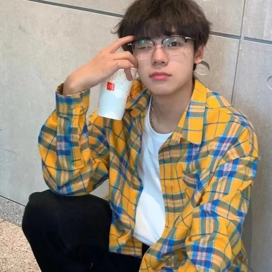 Spring Large Size Men's Plaid Flannel Shirt Loose Long Sleeve Casual Sun Protection Outerwear Yellow Grids Street Style
Spring Large Size Men's Plaid Flannel Shirt Loose Long Sleeve Casual Sun Protection Outerwear Yellow Grids Street Style