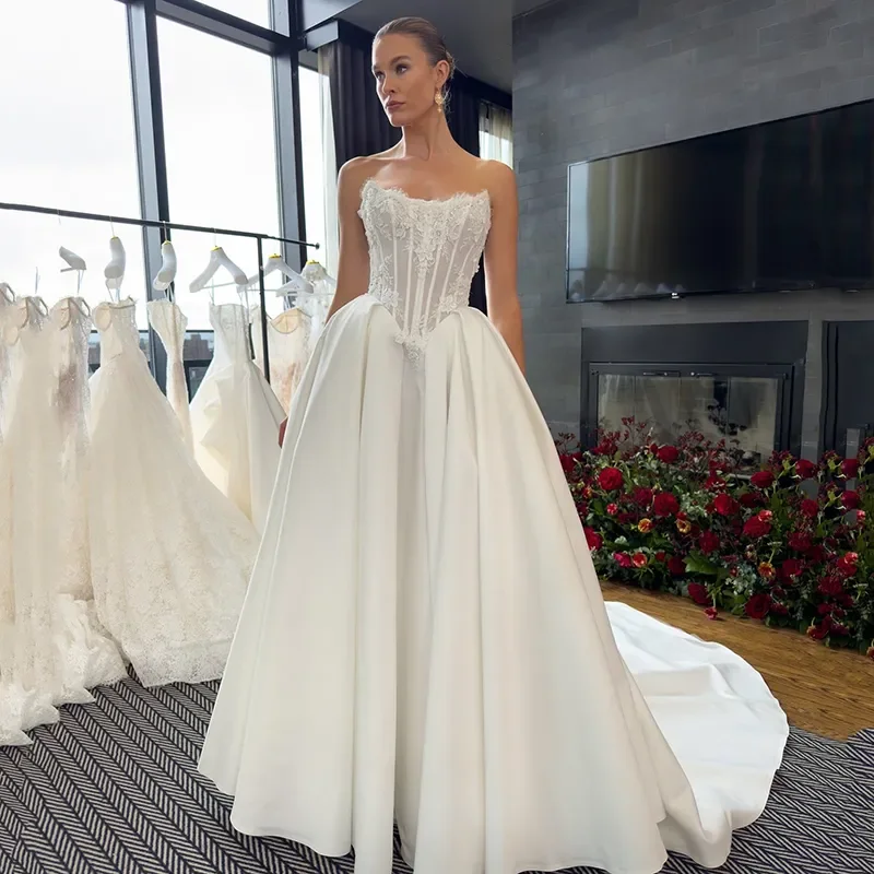 Customized 2026 Elegant White A-Line Decal Women's Wedding Dress Sexy Strapless Backless Beach Prom Bridal Gown Vestido De Novia
Customized 2026 Elegant White A-Line Decal Women's Wedding Dress Sexy Strapless Backless Beach Prom Bridal Gown Vestido De Novia
