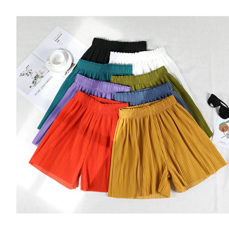 Модные летние богемные пляжные шорты 2026, корейский стиль ярких цветов, широкие плиссированные шорты, женские винтажные шорты, женская одежда
Модные летние богемные пляжные шорты 2026, корейский стиль ярких цветов, широкие плиссированные шорты, женские винтажные шорты, женская одежда