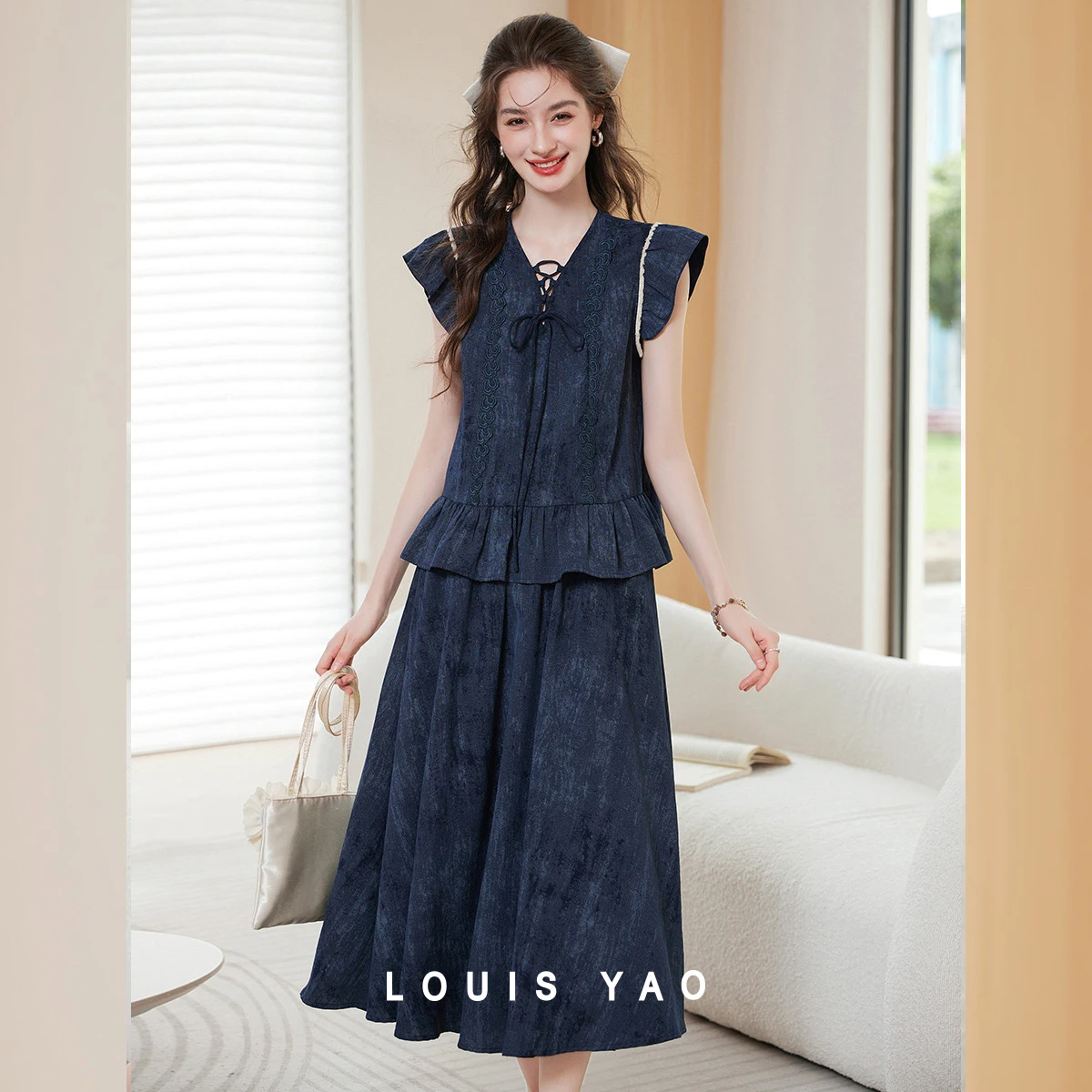 LOUIS YAO Elegant Lady Dress Sets 2026 Summer Two-Piece Set Tie Waist V-Neck Ruffled Top & Elastic Waist A-Line Skirt
LOUIS YAO Elegant Lady Dress Sets 2026 Summer Two-Piece Set Tie Waist V-Neck Ruffled Top & Elastic Waist A-Line Skirt