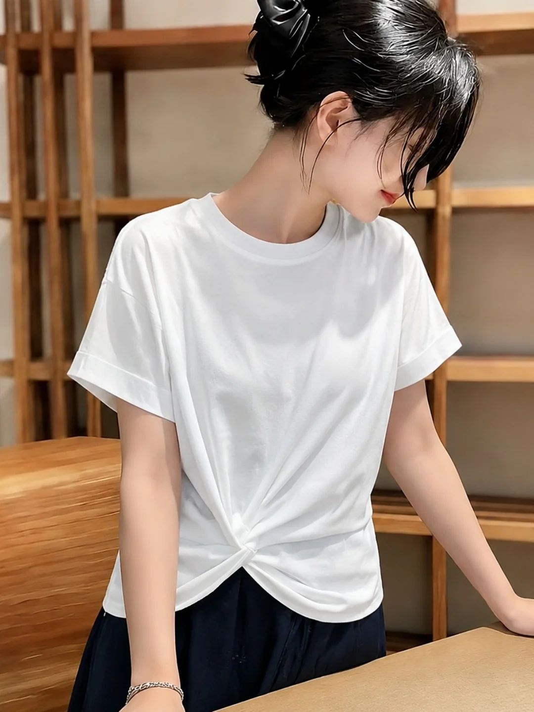 Comfortable Color Short Sleeve T-Shirt with Knot Design round Neck Slimming Fashionable Versatile Summer Top for Women
Comfortable Color Short Sleeve T-Shirt with Knot Design round Neck Slimming Fashionable Versatile Summer Top for Women