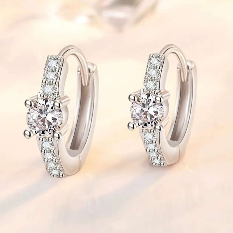 Серьги-кольца BR 6,5 мм из чистого серебра 925 пробы с ослепительными вставками из муассанита класса VVS1, ювелирные изделия премиум-класса
Серьги-кольца BR 6,5 мм из чистого серебра 925 пробы с ослепительными вставками из муассанита класса VVS1, ювелирные изделия премиум-класса